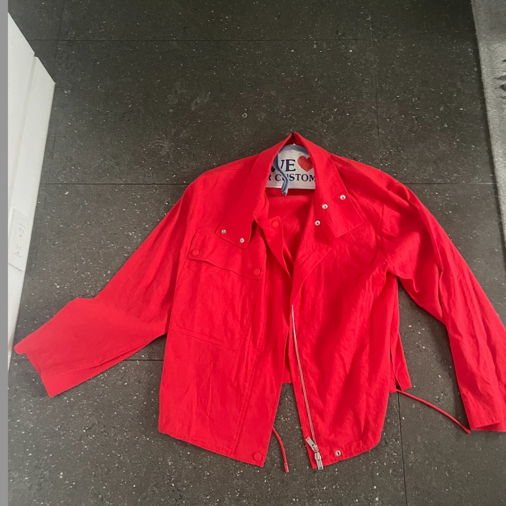 Size small theory trench coat red
